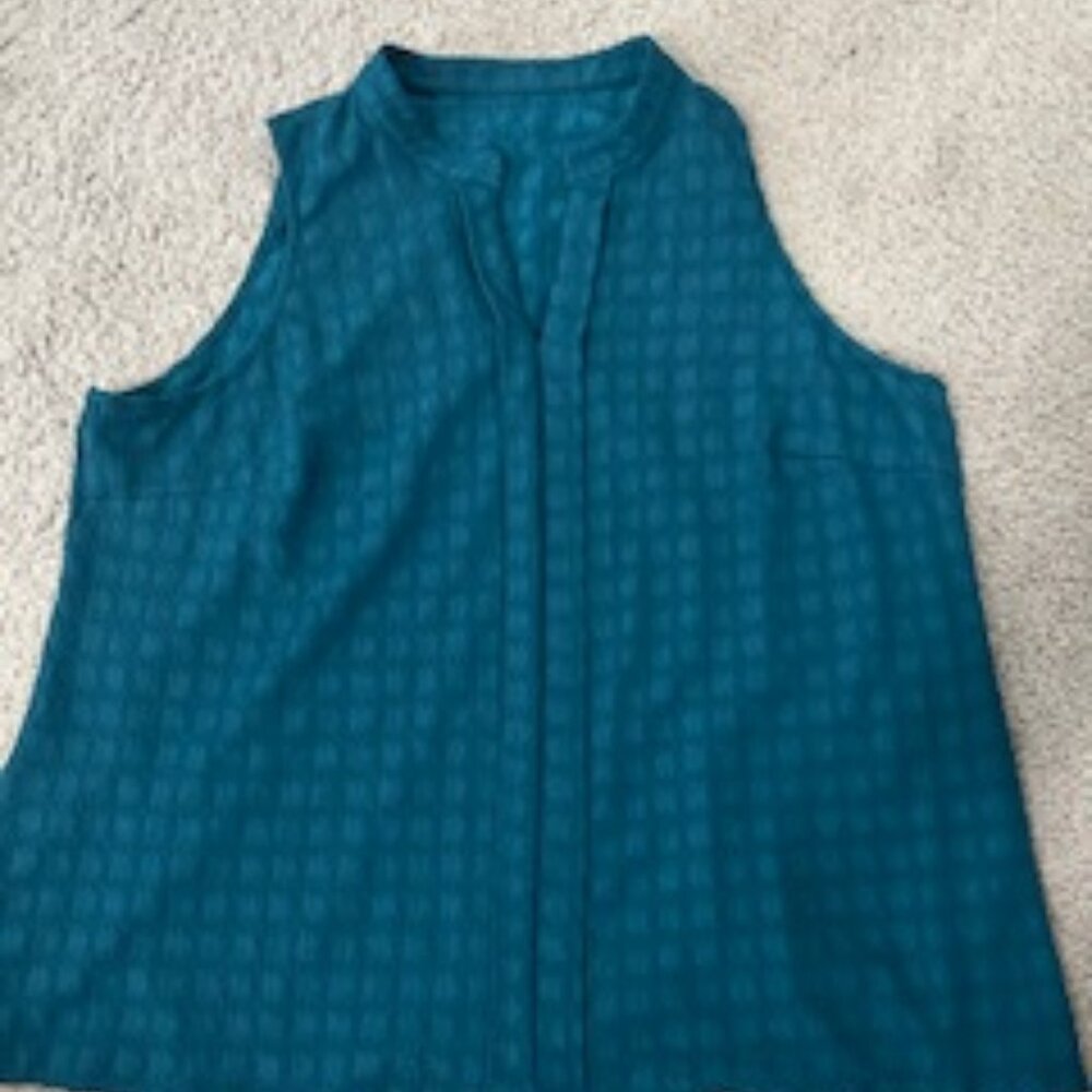 Women's Tank Top - NWT